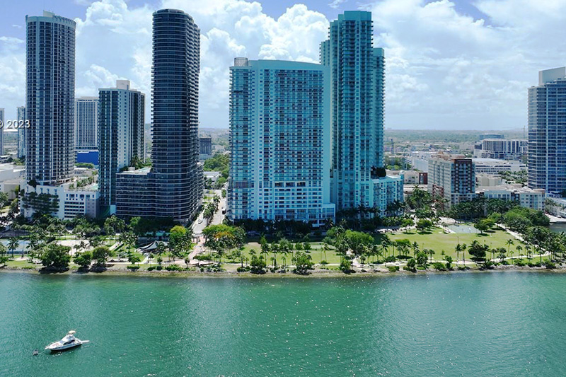 1800 CLUB, 1800 N Bayshore Dr # 2310, Miami, FL